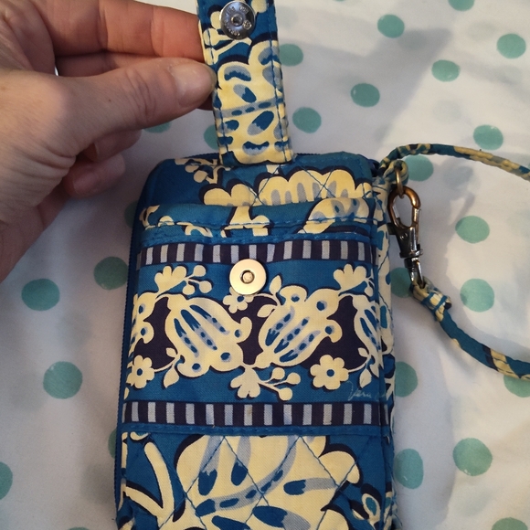 NWOT! Vera Bradley Wristlet - Picture 5 of 11